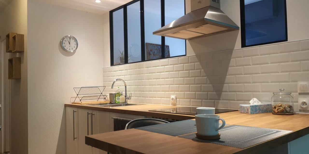 Moderne Et Paisible Studio Avec Balcon サン・タヴォル エクステリア 写真